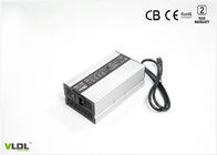 Chargeur de batterie électrique noir de moto/chargeur de batterie intelligent d'ion de Li 60V 8A 600W