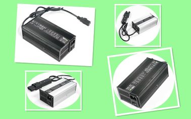 biens en aluminium électriques d'enveloppe de chargeur de batterie de moto de 18.25V 16V 15A